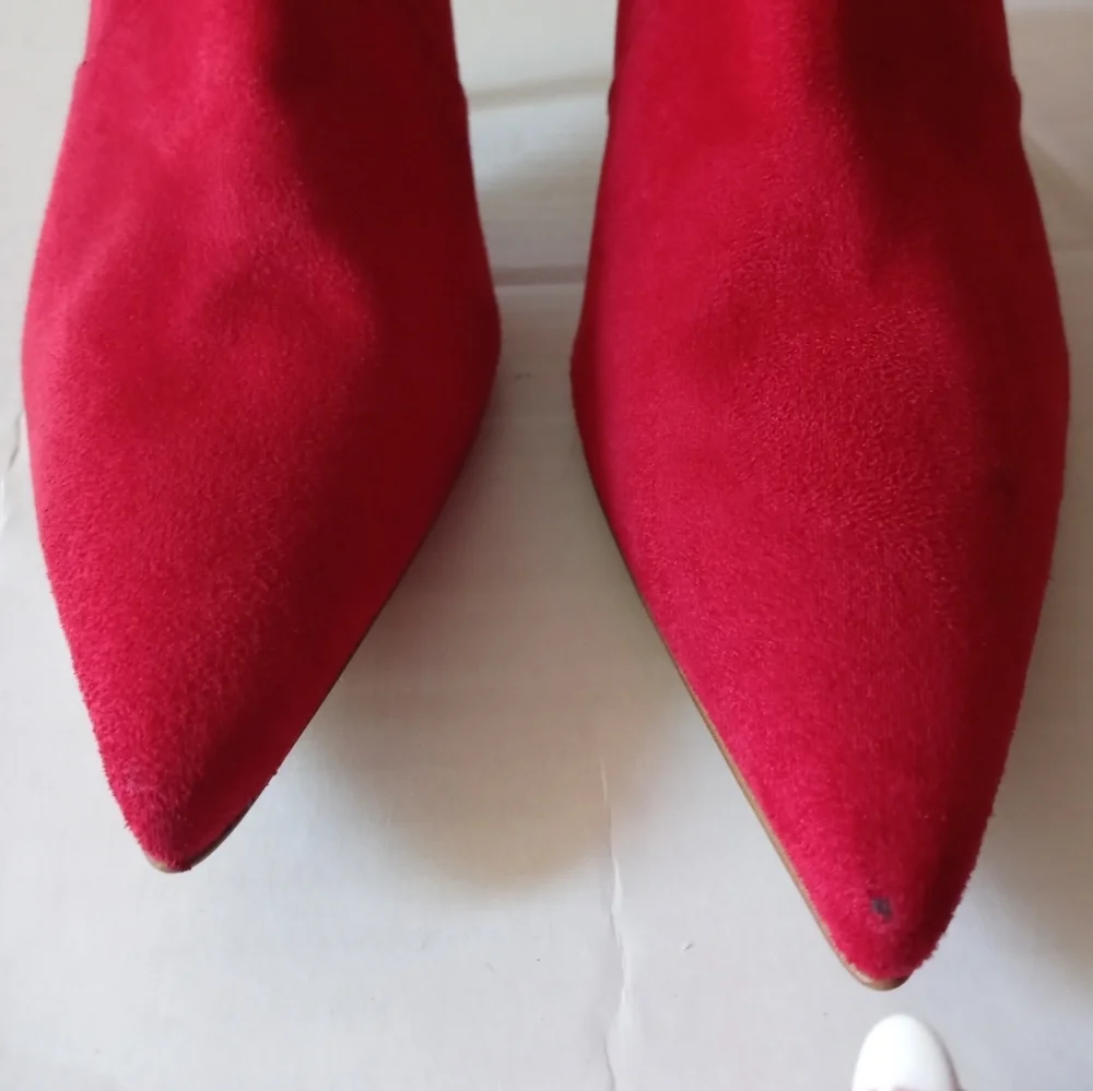 👠 NWOT Good American Icon Red Suede Ankle Booties. Size 6.5